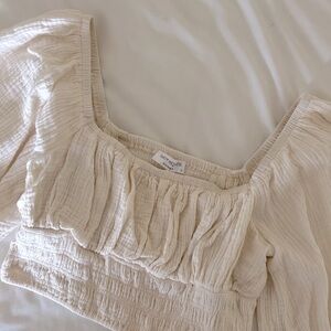 Cropped puff sleeve top